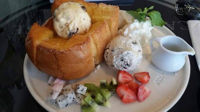 CAFE DEE HOUSE - Bangsaen